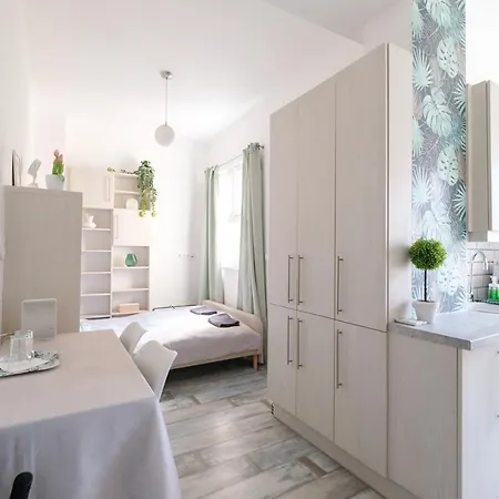 Apartment Bem By Small