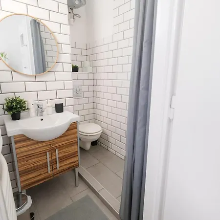 Bem By Small Apartment *